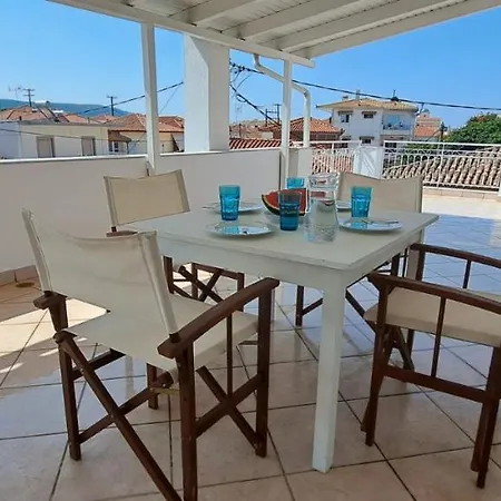 Super Renovated Maisonette - Σούπερ Ανακαινισμένη Μεζονέτα Filiatra Exterior photo