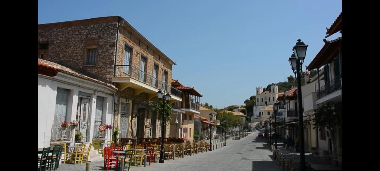 Super Renovated Maisonette - σούπερ ανακαινισμένη μεζονέτα Φιλιατρά
