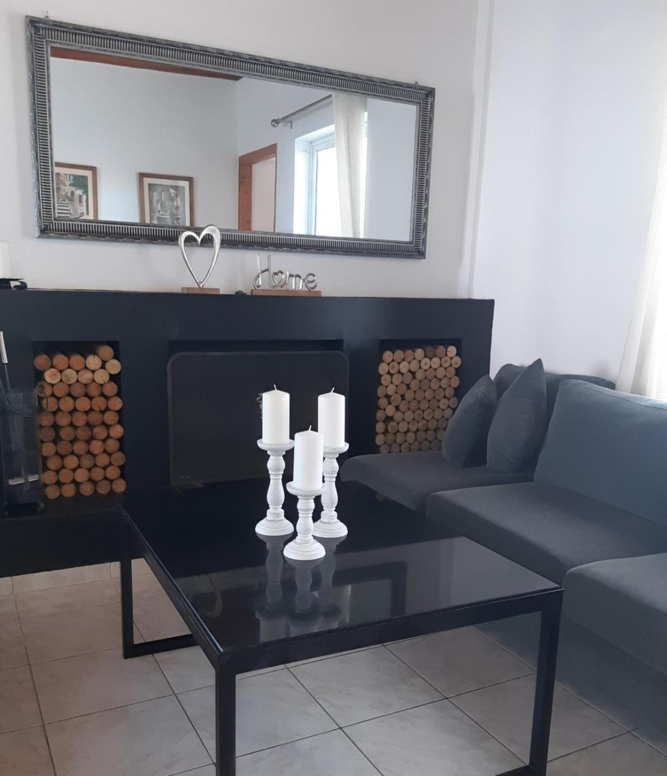 Super Renovated Maisonette - σούπερ ανακαινισμένη μεζονέτα Holiday home *